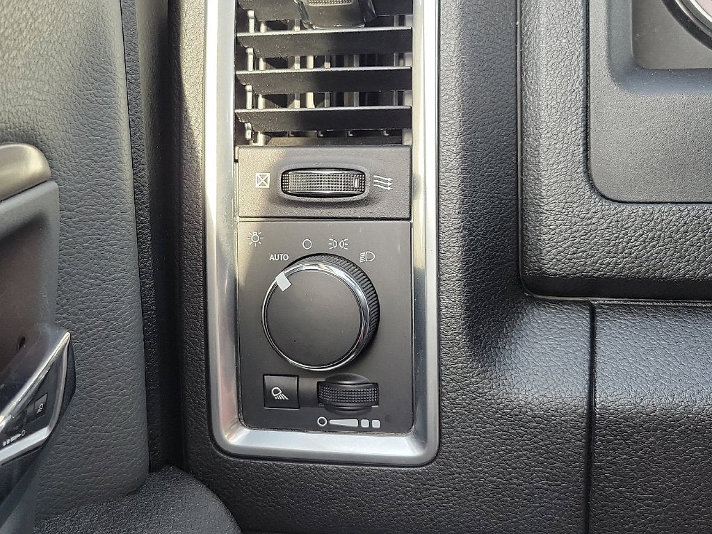 2024 RAM 1500 Classic SLT