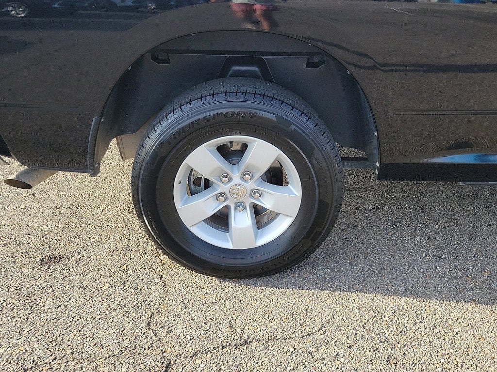 2024 RAM 1500 Classic SLT