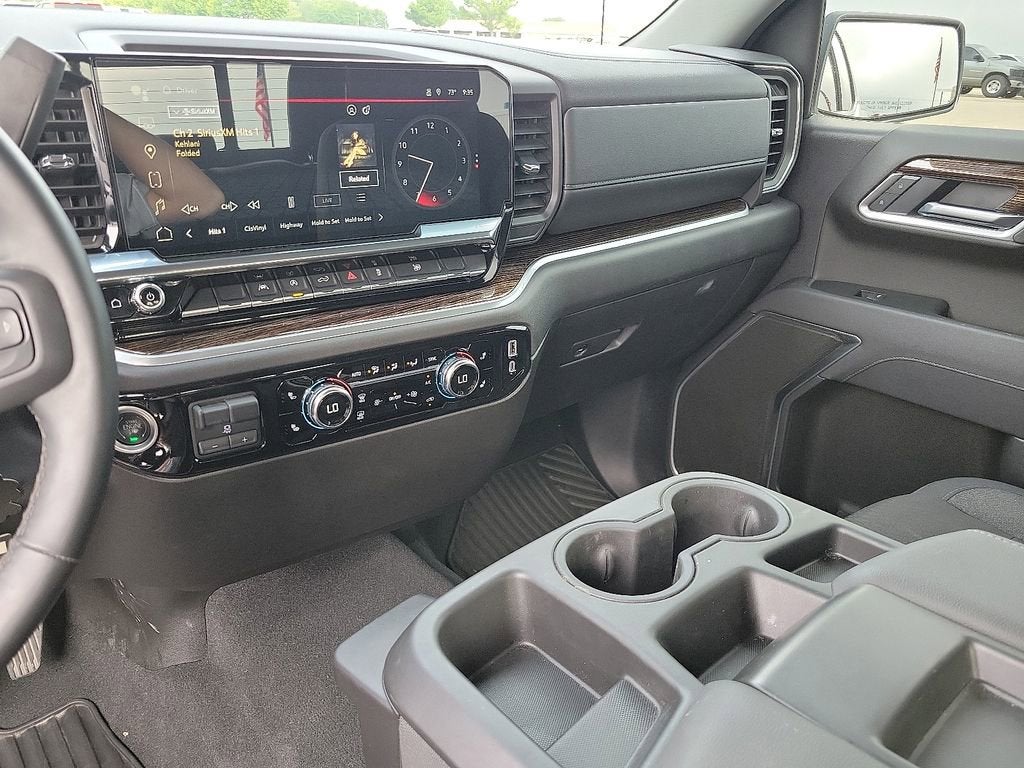 2025 GMC Sierra 1500 SLE