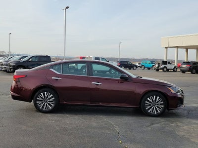 2025 Nissan Altima SV