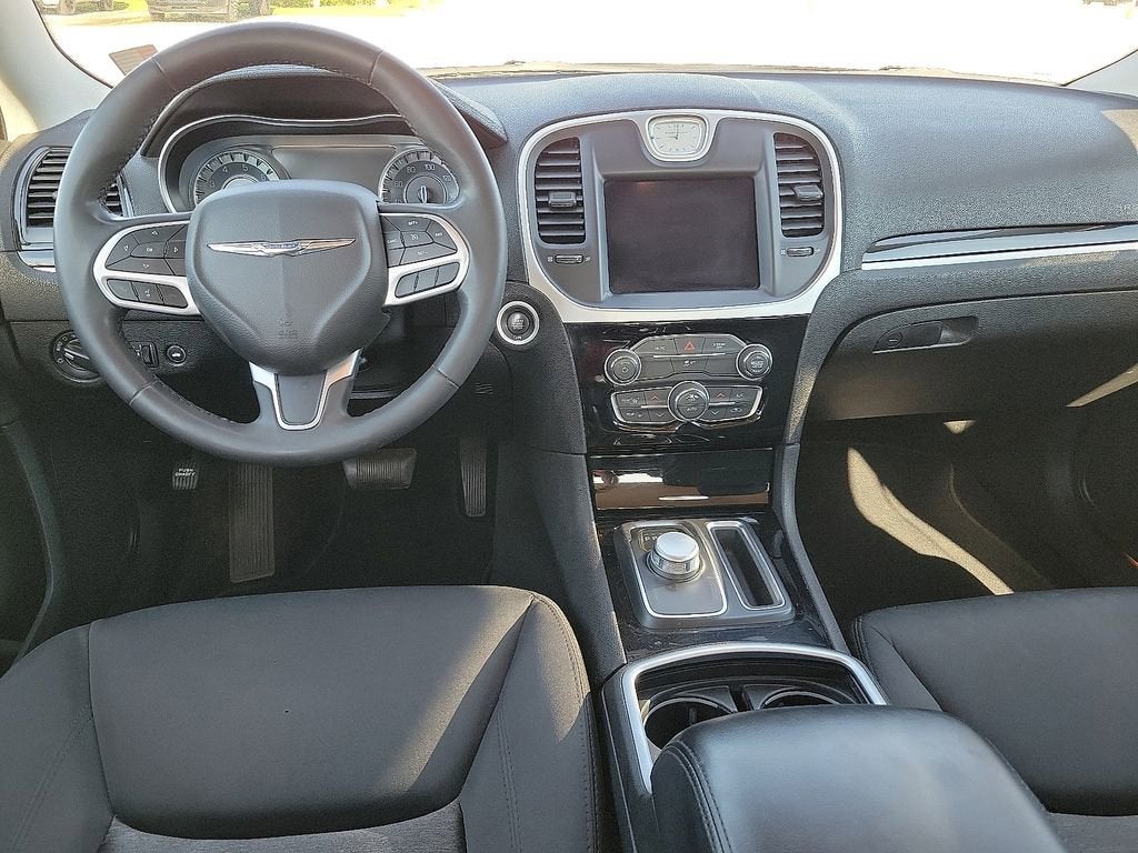 2023 Chrysler 300 Touring