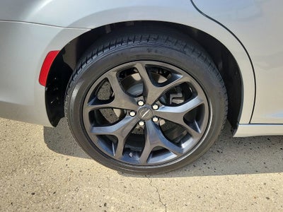 2023 Chrysler 300 Touring