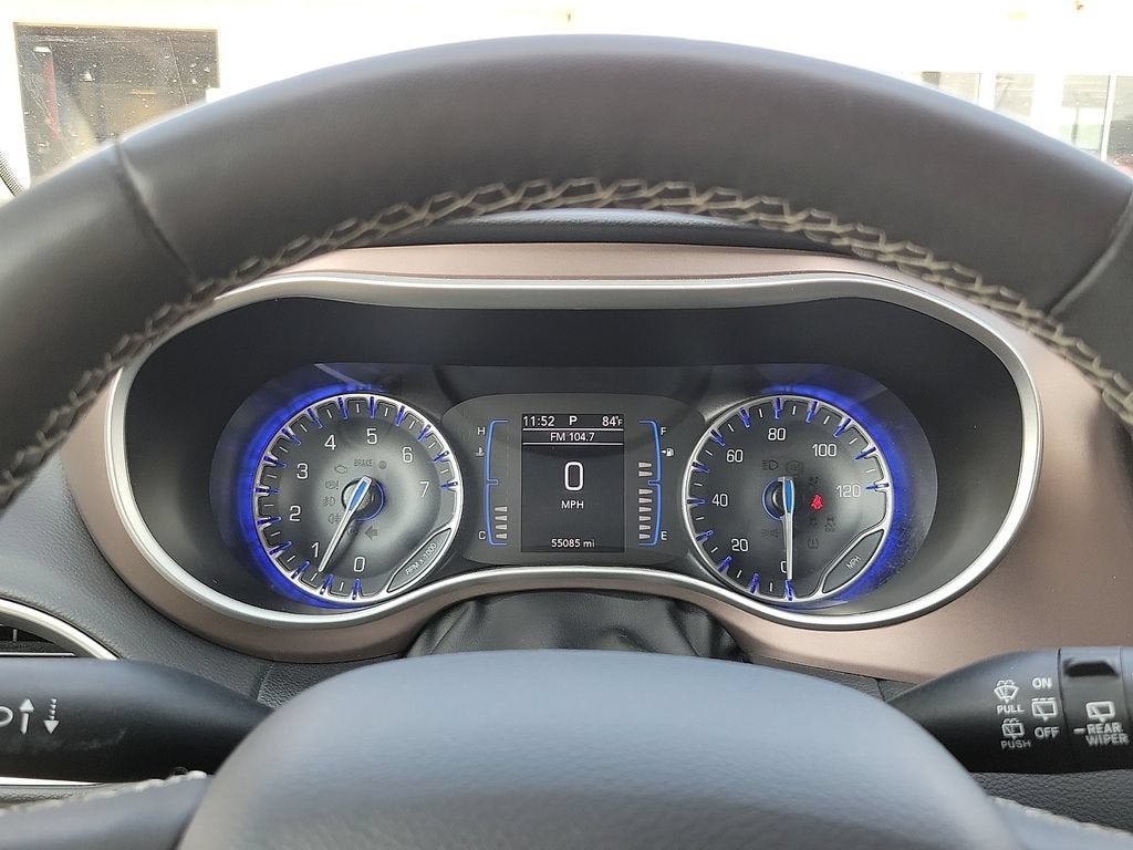 2023 Chrysler Voyager LX