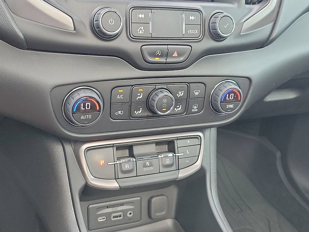 2024 GMC Terrain AT4