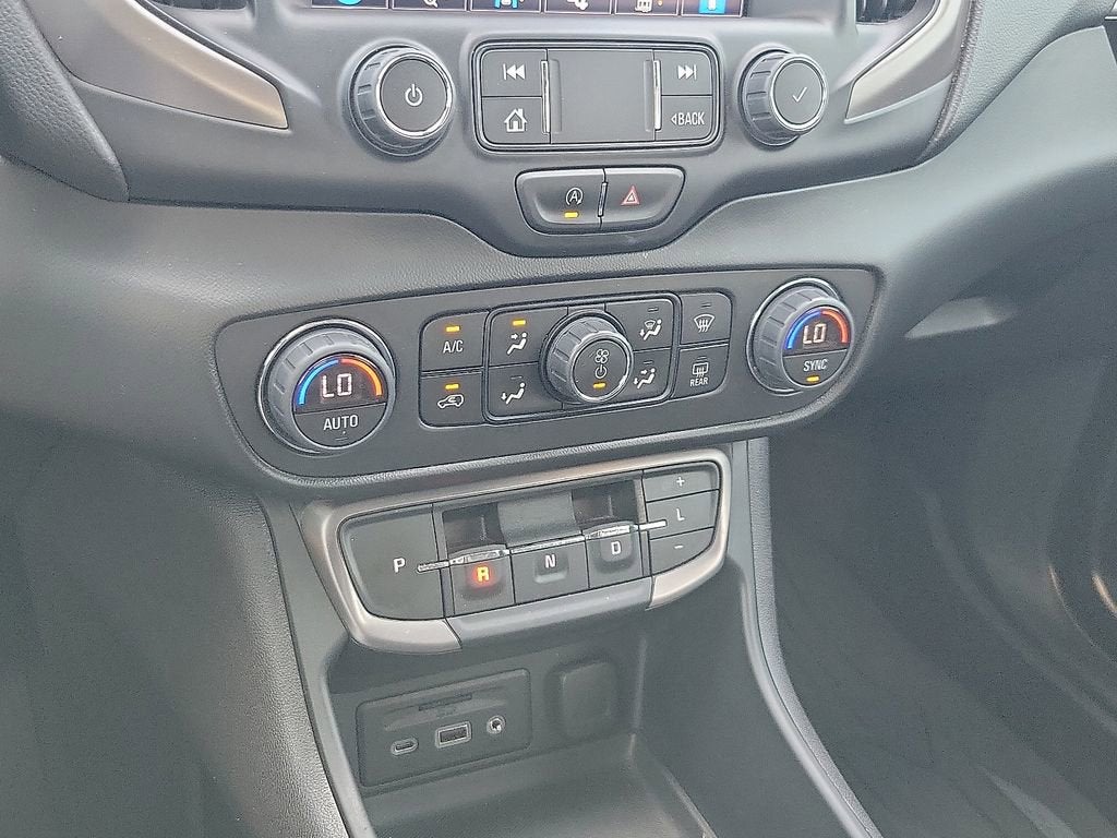 2022 GMC Terrain AT4