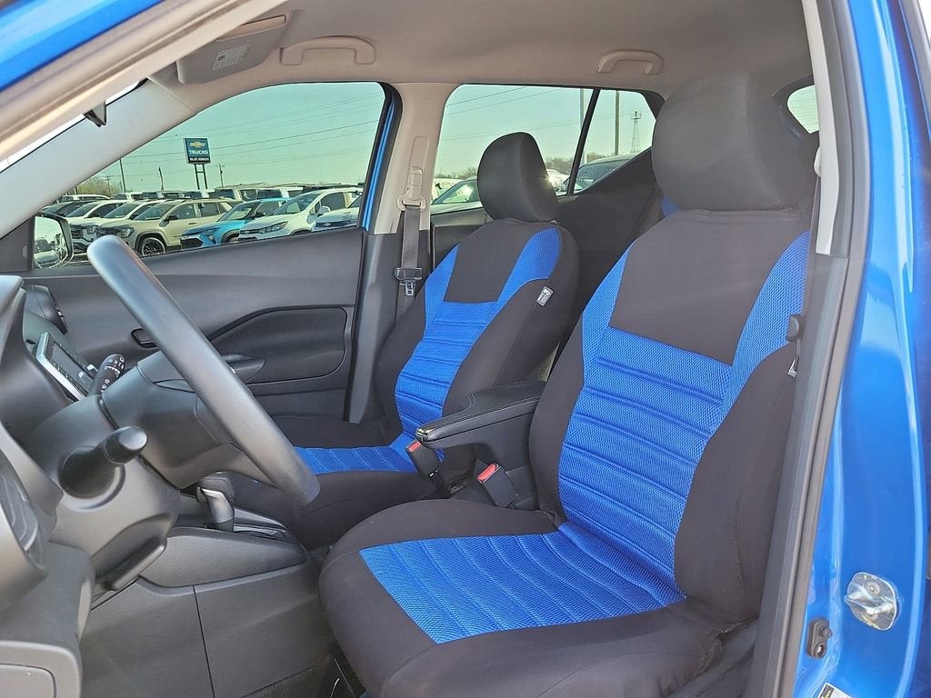 2023 Nissan Kicks S