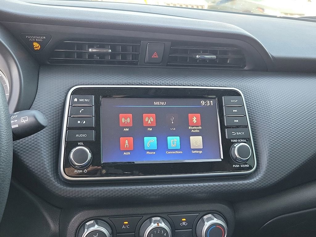 2023 Nissan Kicks S