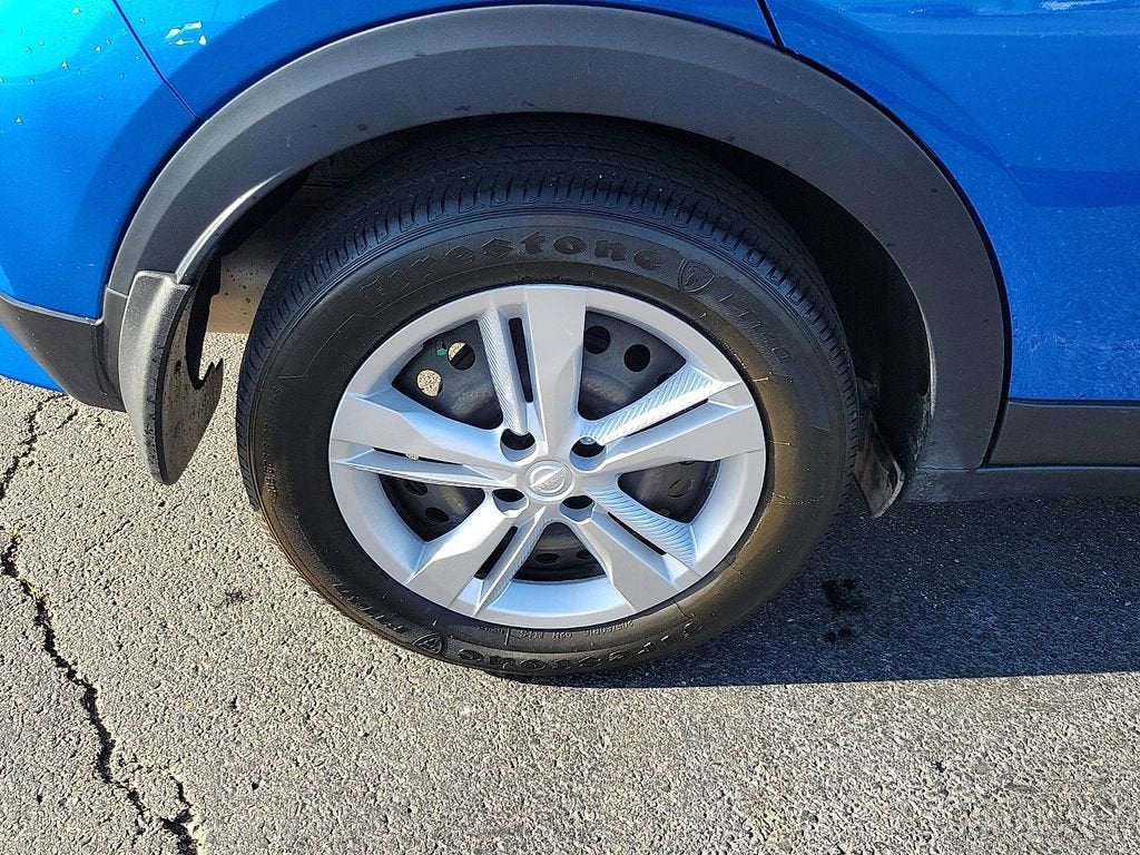 2023 Nissan Kicks S