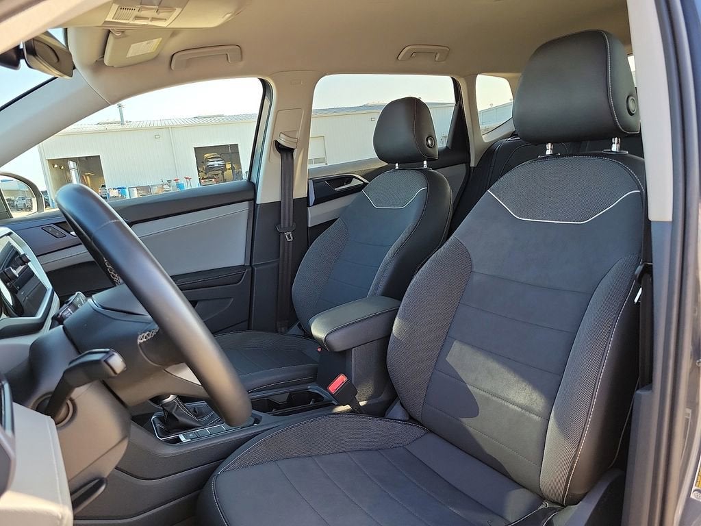 2024 Volkswagen Taos SE