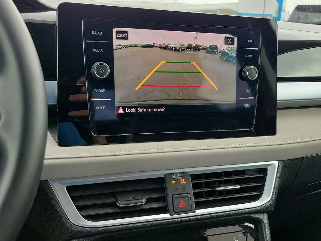 2025 Volkswagen Taos SE
