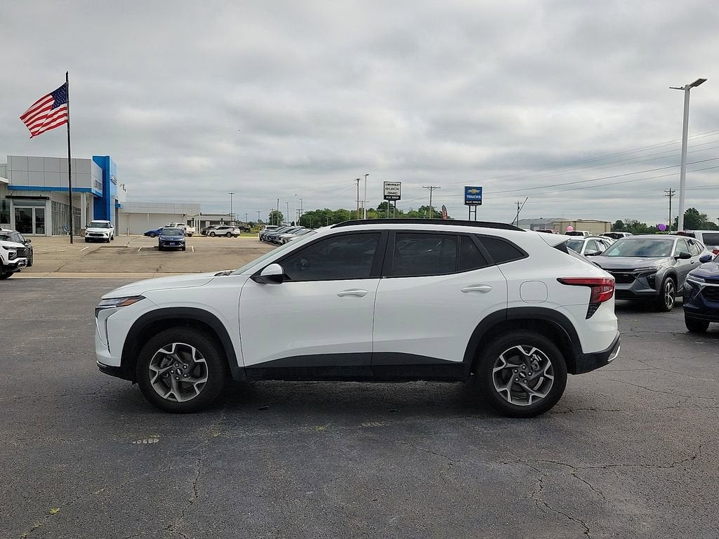 2025 Chevrolet Trax LT