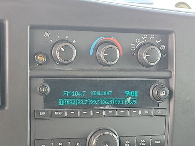 2025 Chevrolet Express Passenger 1LT