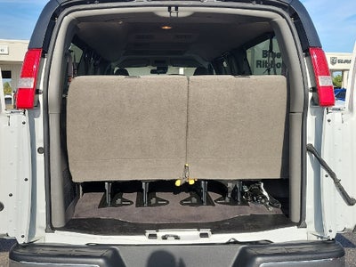 2025 Chevrolet Express Passenger 1LT