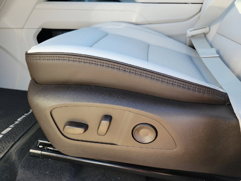 2027 GMC Acadia Denali