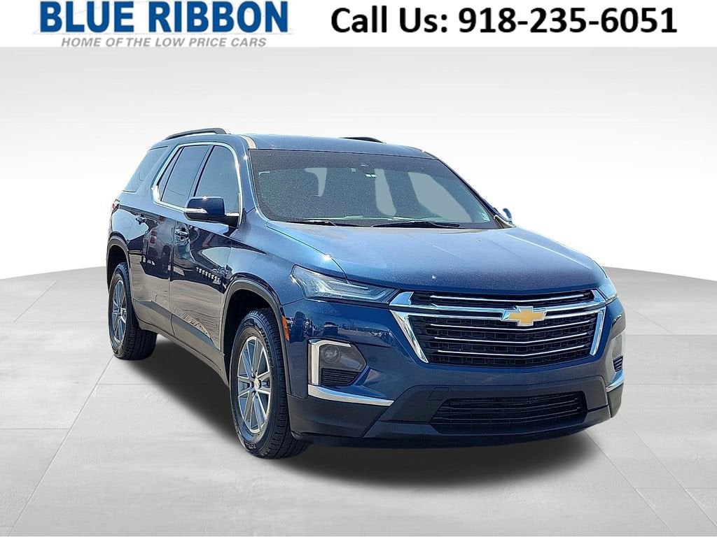 2022 Chevrolet Traverse LT Cloth
