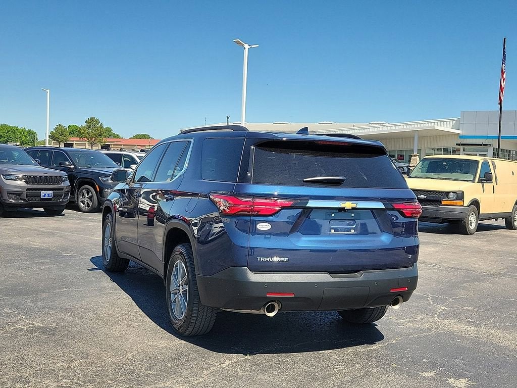 2022 Chevrolet Traverse LT Cloth