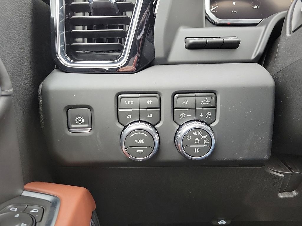 2026 GMC Sierra 3500 HD Denali Ultimate