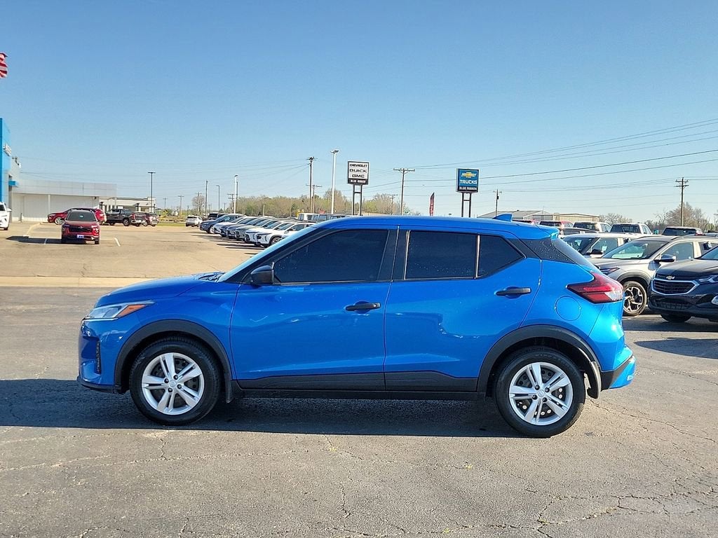 2023 Nissan Kicks S