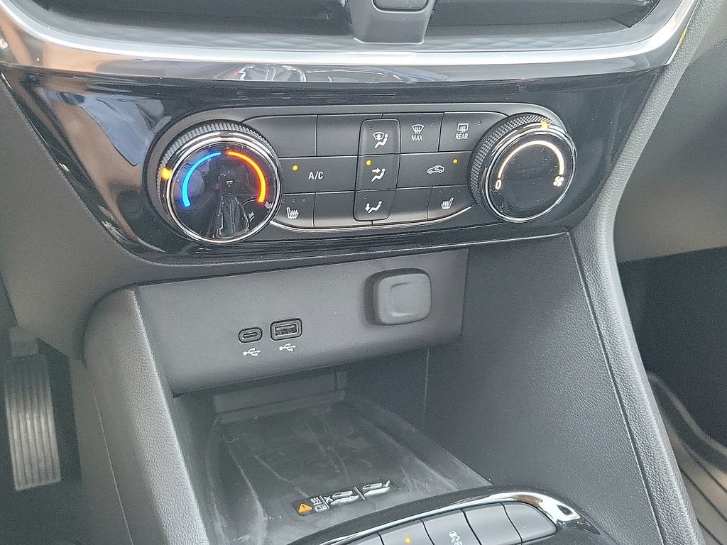 2026 Buick Encore GX Sport Touring - Photo 18