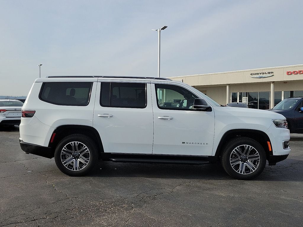 2025 Jeep Wagoneer Base