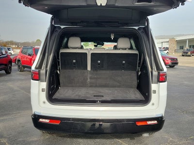 2025 Jeep Wagoneer Base