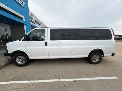 2025 Chevrolet Express 3500 LT Passenger
