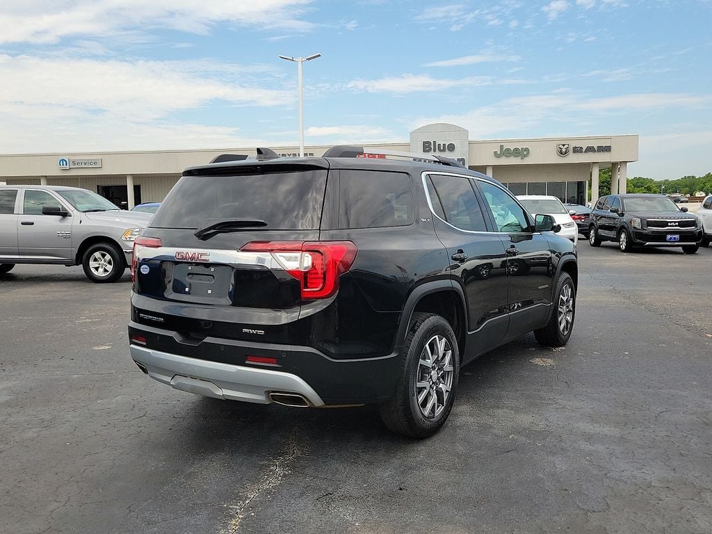 2023 GMC Acadia SLT