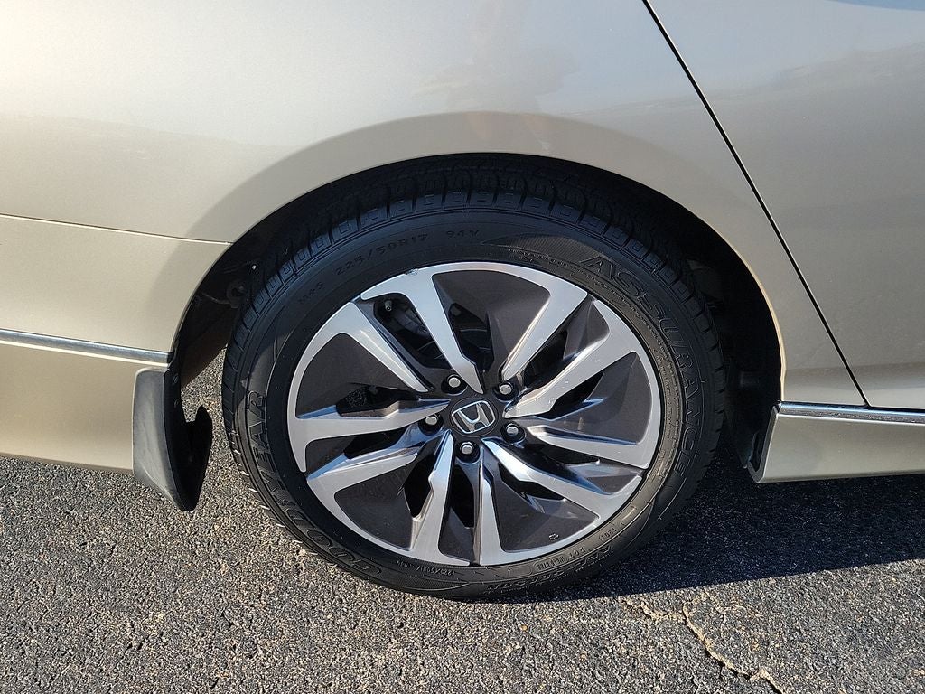 2019 Honda Accord Hybrid Touring