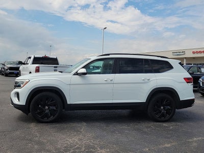 2025 Volkswagen Atlas 2.0T SE w/Technology