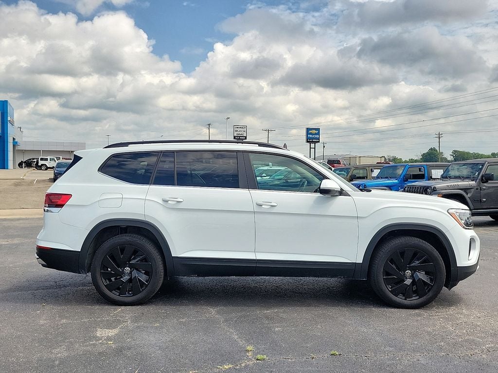 2025 Volkswagen Atlas 2.0T SE w/Technology