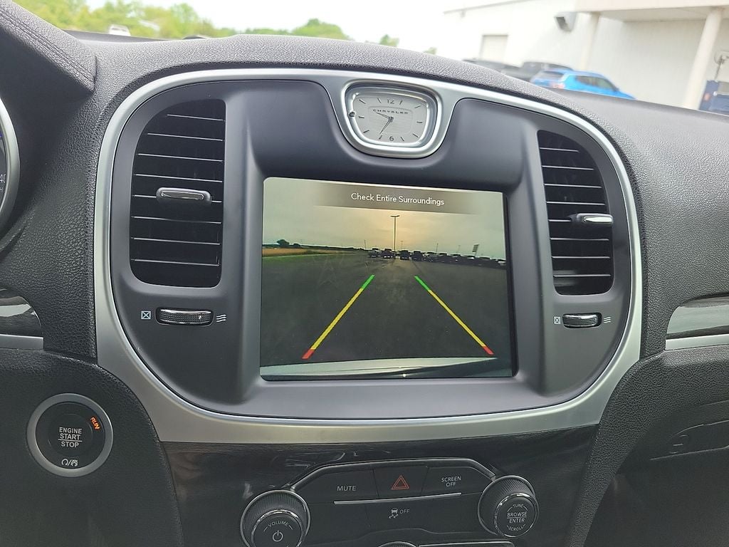2022 Chrysler 300 Touring