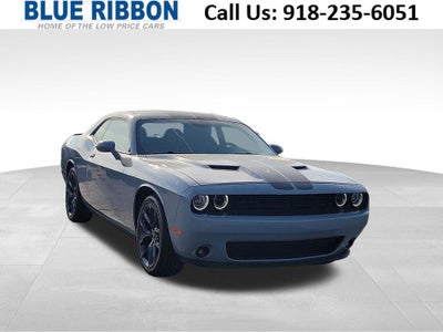 2022 Dodge Challenger SXT