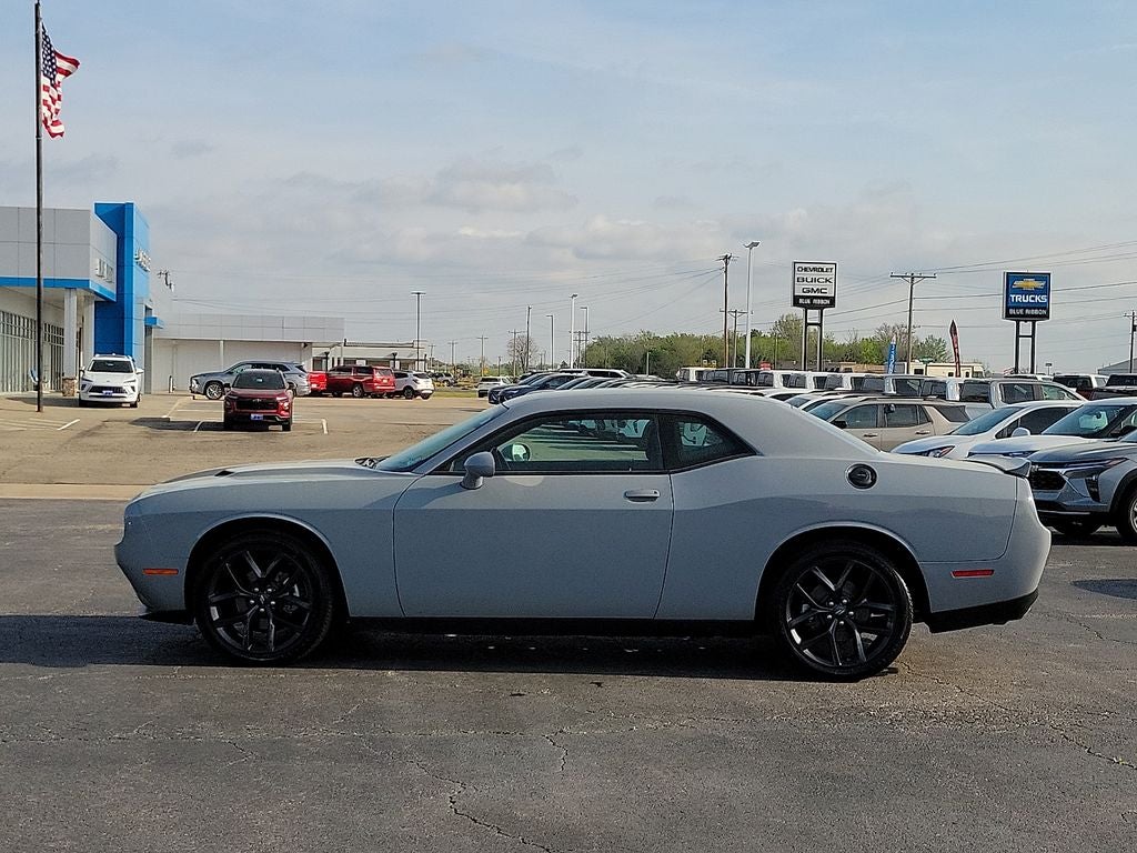 2022 Dodge Challenger SXT