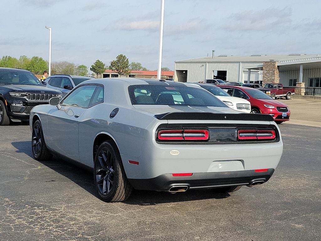 2022 Dodge Challenger SXT