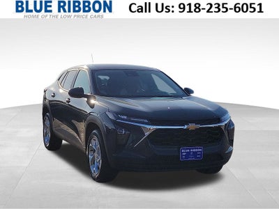 2025 Chevrolet Trax LS
