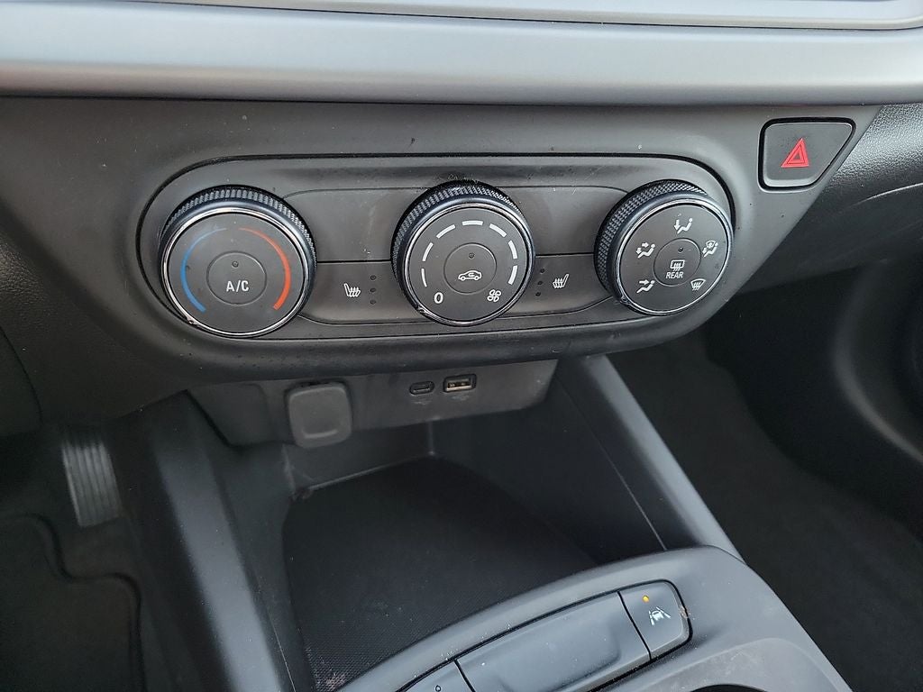 2025 Chevrolet Trax LS