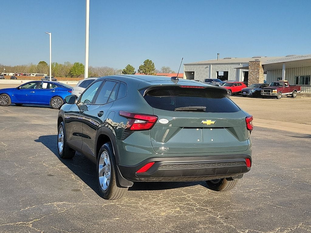 2025 Chevrolet Trax LS
