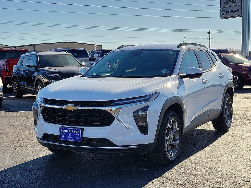 2025 Chevrolet Trax LT