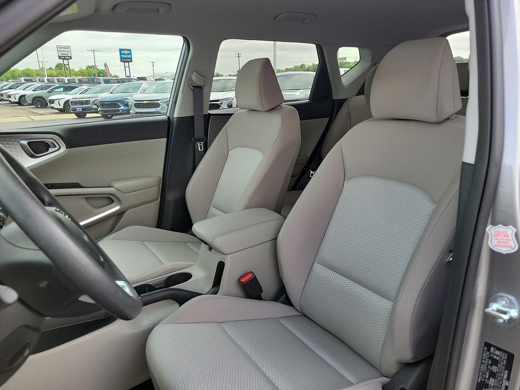 2025 Kia Soul LX